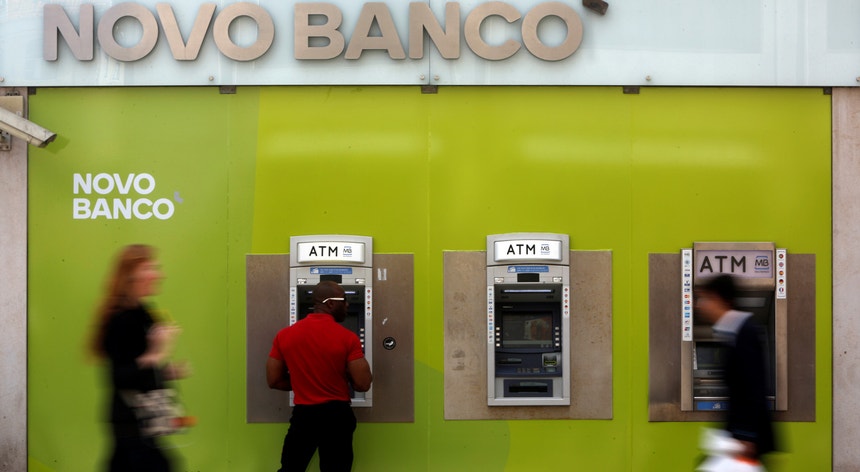 Balcão do novo banco para pedir crédito novo banco.